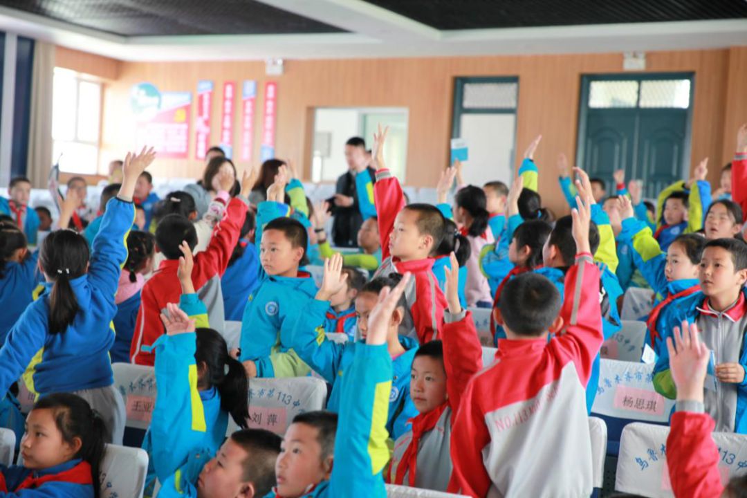 Canalys:2025年第二季度美国智能手机出货量同比增长1%