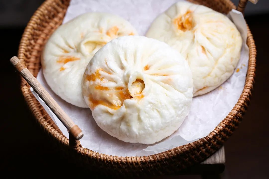 A股市场动态 | A股小幅震荡！券商股异动 军工板块继续强劲表现