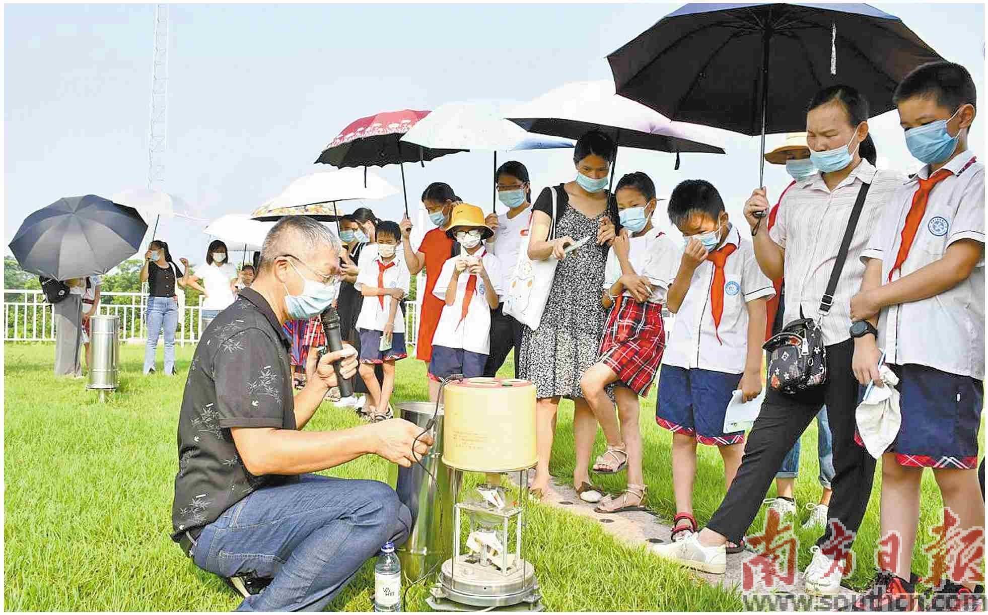 财报前瞻 | 亚马逊(AMZN.US)面临AWS挑战与贸易战的双重压力