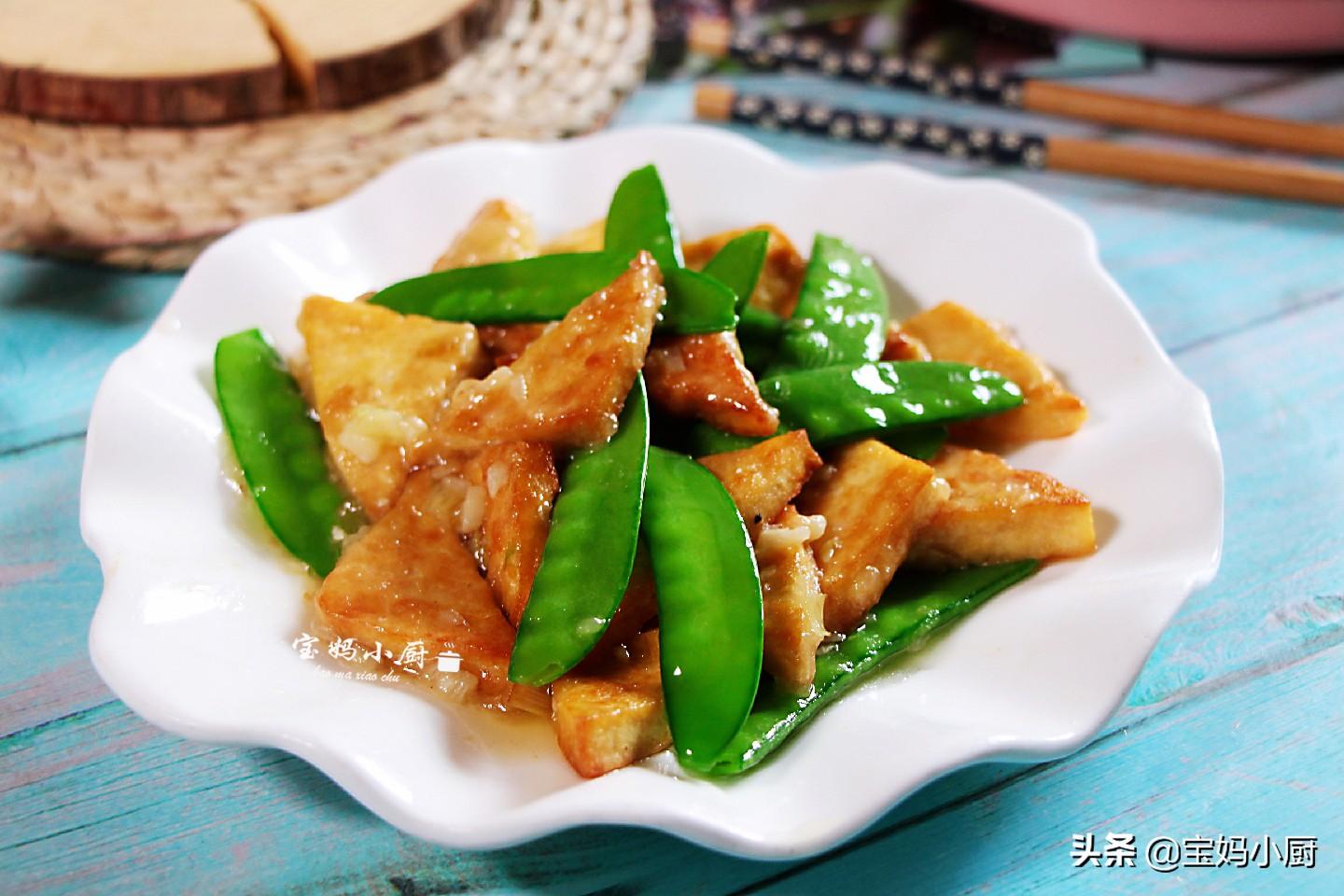 中报展现稳健业绩，解析卫龙美味(09985)在逆境中的成功之路