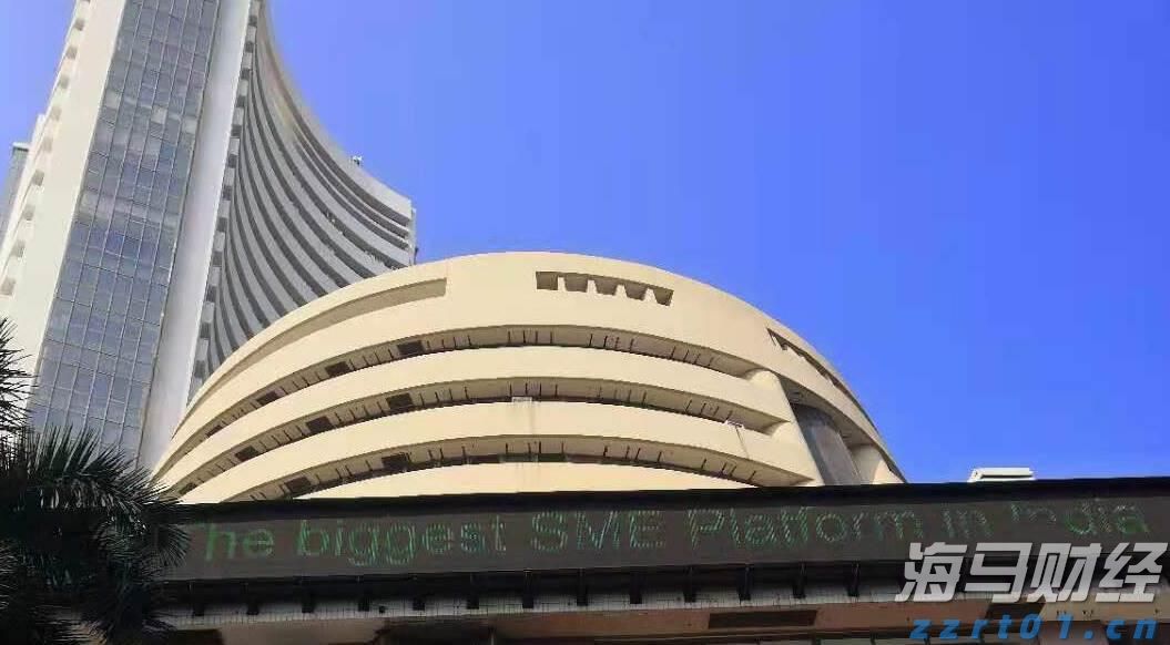 交警护送身体不适考生顺利赴考