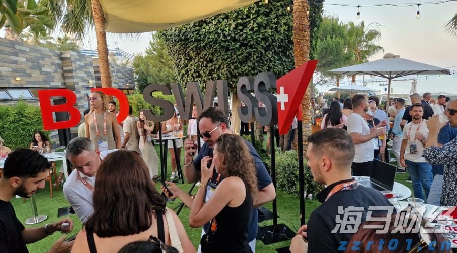 “秋冻”“贴秋膘”有讲究!专家回应秋季养生热门话题